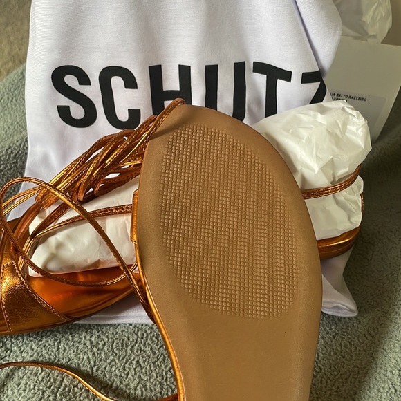 Schutz Vikki flat. Metallic orange - Picture 4 of 4